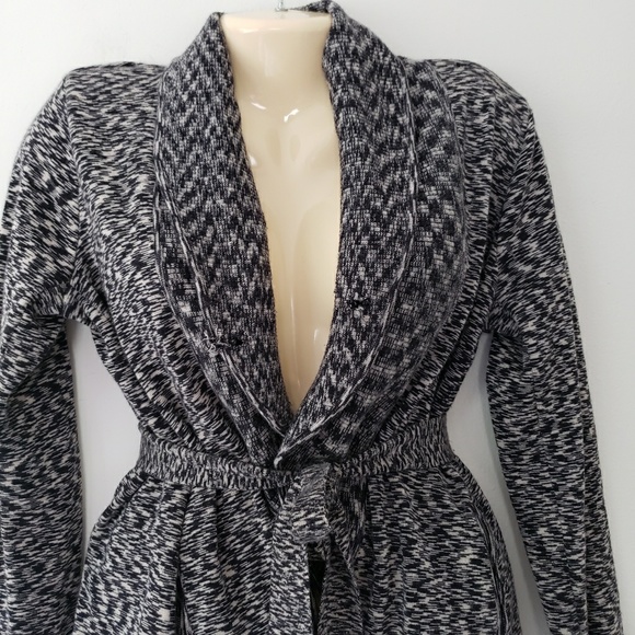 [BCBG MAXAZRIA] Black/Gray Wrap Sweater Medium - Picture 3 of 8